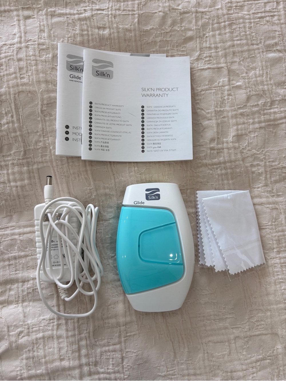Silk'n Glide Hair Removal Device — White & Turquoise